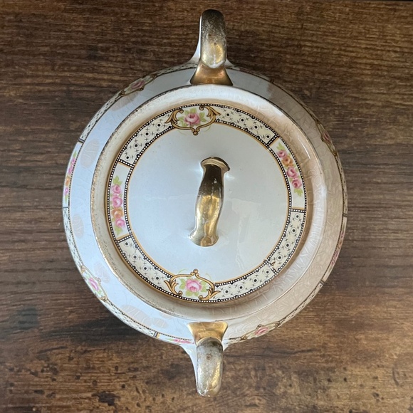 Homer Laughlin Covered Sugar Bowl - Picture 6 of 12